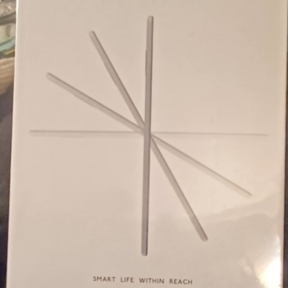 Black Tablet - Picture 2 of 2